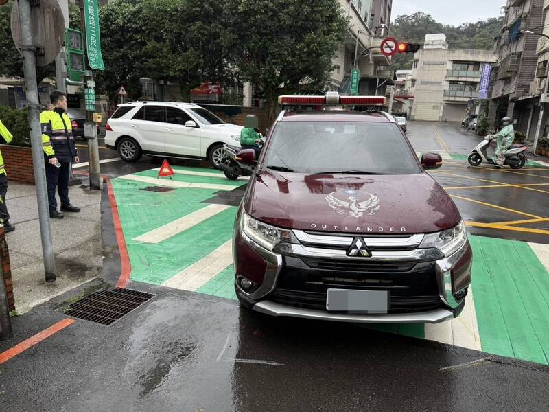 通博娛樂城 線上快訊公車擋視線？新北消防局勘災車 瑞芳斑馬線撞倒女子