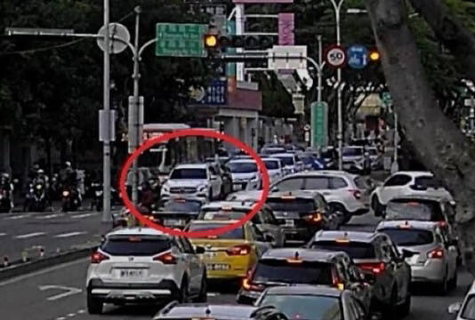 通博娛樂城 線上快訊天冷反應變慢？台中北屯追撞車禍攀升 警籲保持安全距離