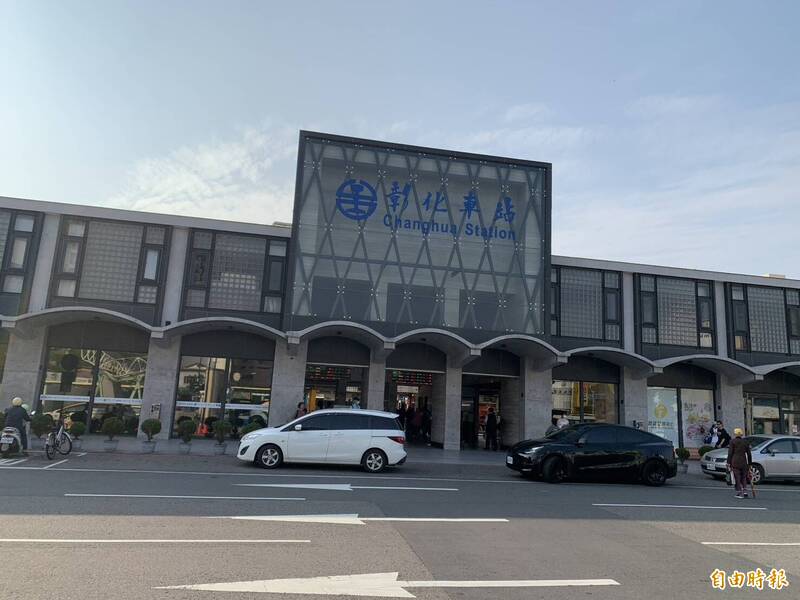 通博 娛樂快訊 超厲害！彰化火車站妙齡女子成功逮捕「攝影」狼展獅吼技 他嚇到手顫抖