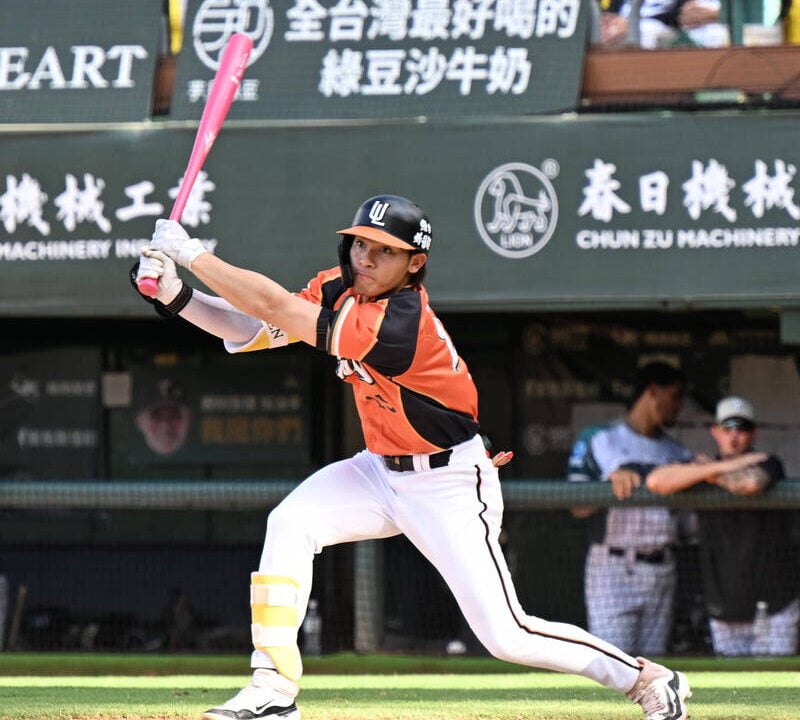 通博娛樂城-體育新聞-陳聖平九局失誤遭換下，餅總賽後三字「請謹記」意有所指