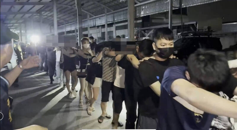 通博娛樂城-通博娛樂-🚨 禁帶外毒！高雄大寮KTV變毒窟，警攻堅「逮56人」！