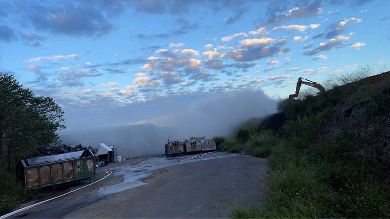 通博娛樂城-社會動態-🔥 火光沖天！ 苗栗西山垃圾場再度失控狂燃！千坪火海 濃煙蔽日！