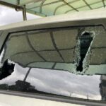 通博娛樂城-社會動態-🤬連環報復！變裝惡煞「砸爛」他兩台車！ 囂張行徑恐嚇全城！