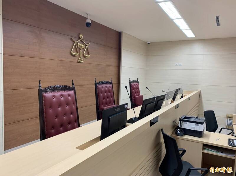 通博娛樂城-社會動態-史上最虧!阿兵哥為「4小時假」造假診斷書!代價是半年牢飯!