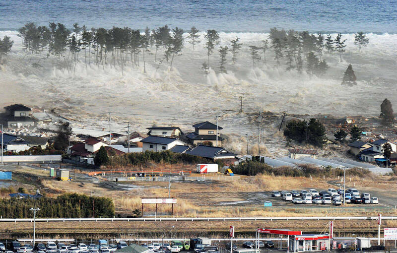 通博娛樂城-國際新聞-🌊大地震前兆？ 日本三陸近海「一天狂搖18次」！民眾恐懼：311海嘯要重演了！