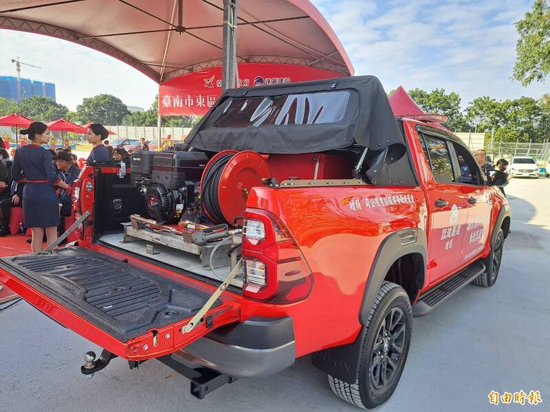 通博娛樂城-國際新聞-【在地英雄】價值250萬「滅火神獸」降臨！達麗建設豪砸重金，守護台南人的命