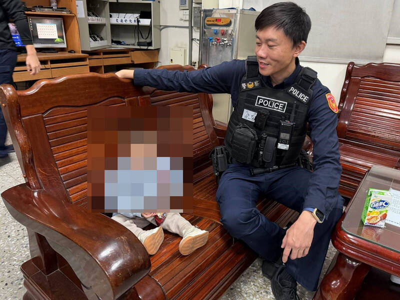 通博娛樂城-國際新聞-太心酸！3歲童放學遭家長「遺棄」無人領！幼兒園急報案！警局秒變「臨時保姆」溫馨畫面曝光！