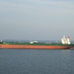 【嚇到漏尿】 美國鐵腕封鎖！兩艘中國超大型油輪見狀「掉頭狂逃」，委國石油斷供