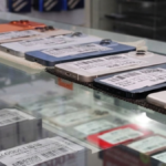 想換新機沒門？買到「機王」卻被保固拒絕　內行人揭通訊行暗黑潛規則！