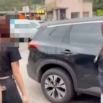 少觀所前變戰場！2女服勞役互嗆不爽「撂8惡煞持棍」瘋狂叫囂，慘遭全數法辦！