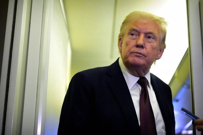 沒戲唱了？川普冷血宣告「伊朗軍隊已全毀」，卻拒絕結束戰爭...背後藏大招？