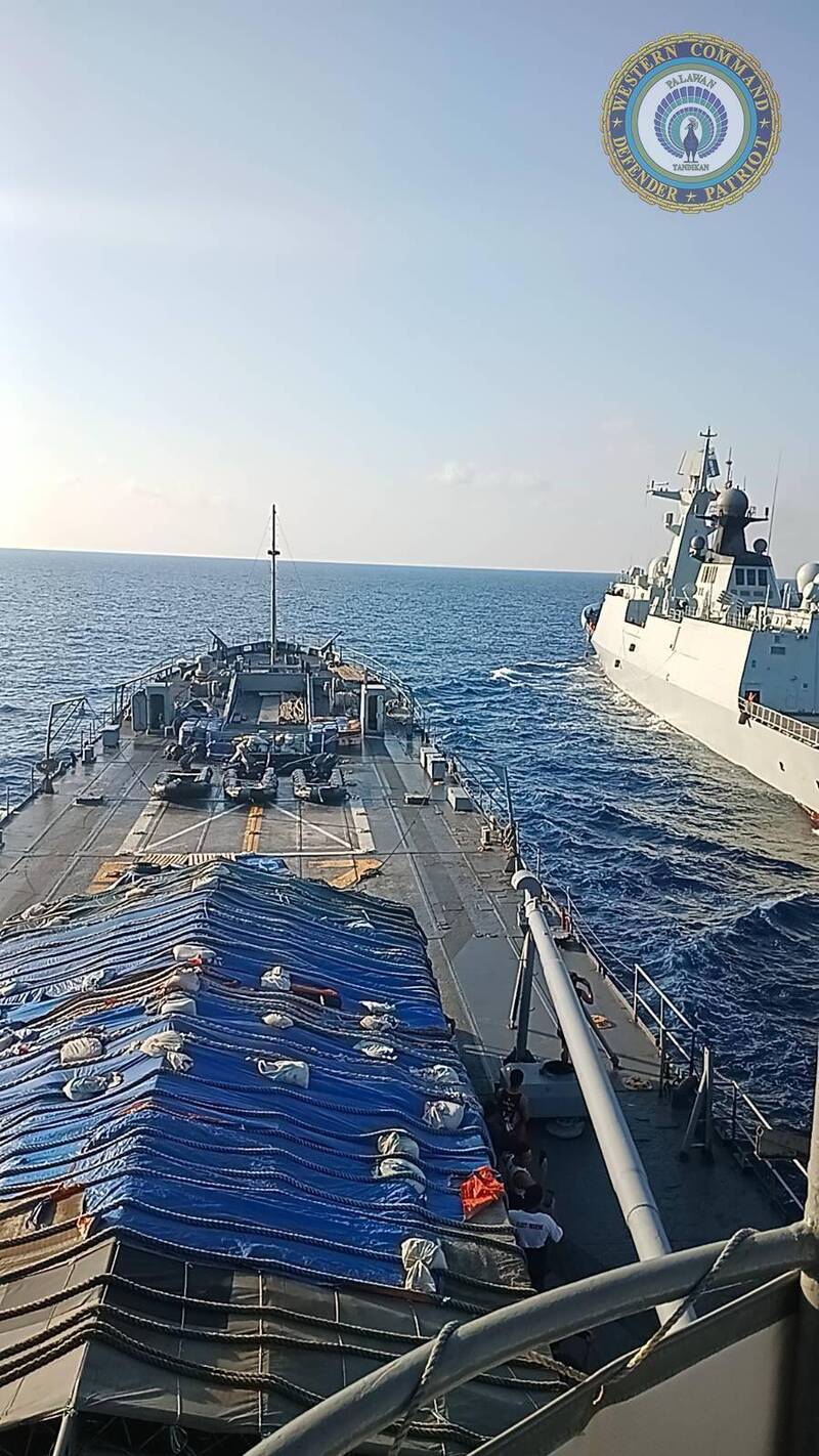 PLAY948-熱門新聞-才談完就翻臉!菲中南海磋商墨跡未乾,解放軍強勢包圍黃岩島「大秀肌肉」! 博彩資訊 第1张-Play948.com | 線上情色聊天、娛樂城推薦 PLAY948-熱門新聞-才談完就翻臉!菲中南海磋商墨跡未乾,解放軍強勢包圍黃岩島「大秀肌肉」!