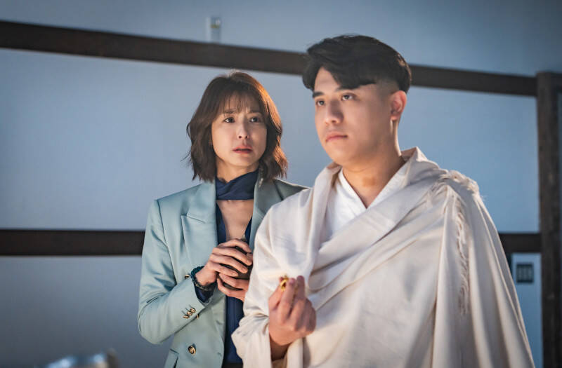 【陰界倒流】爆劈腿 8 女！網紅禪師熊仁謙遭控「寺廟迷姦人妻」懷孕還逼生！