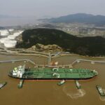 【大國金主】伊朗開戰錢哪來？外媒驚爆：中國每年「黑暗輸血」數百億美金護航！