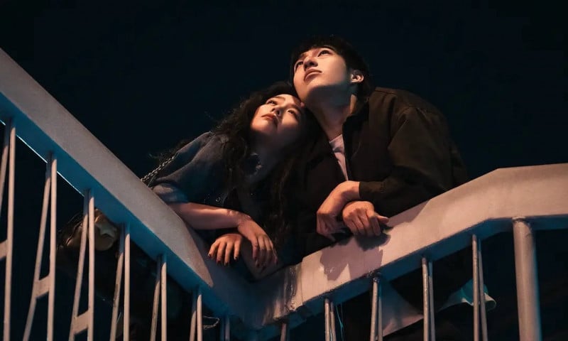 【影后級調情】陳昊森腹肌慘遭「亂塗北京地圖」！金馬影后狂野開撩，小鮮肉當場腿軟撐不住！