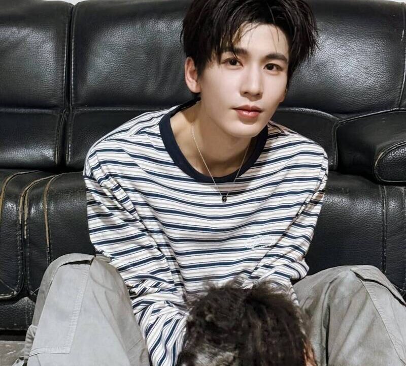 【寵粉翻車？】張凌赫甜曬毛小孩合照！竟因「這句神回覆」點燃粉絲怒火，留言區瞬間淪陷大爆炸！