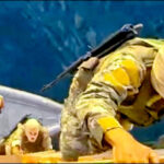 【海域封鎖現場】革命衛隊強行登船！武裝扣押外籍貨輪，荷姆茲海峽「火藥味」直衝最高點！