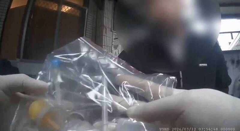 【毒蟲奇葩行徑】缺錢買毒竟「偷 2 千斤生薑」！兩大盜夜襲鳳林慘遭警活捉，搜出毒品下場慘了！