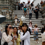 【泰國玩不爽了？】免簽 60 天驚傳喊卡！搭機入境還要加收錢，觀光天堂門檻變高了！