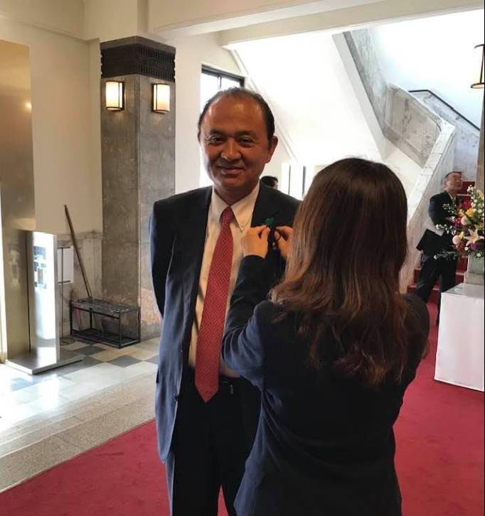 通博娛樂城-國際新聞-太誇張!日本山梨縣議員飯島修驚爆「快拍機內隨地小便」,警方鐵腕展開調查